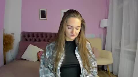 Snapshot of evalaniss chatting on November 6, 2025, 4:02 am Eva online show from November 6, 2025, 4:02 am