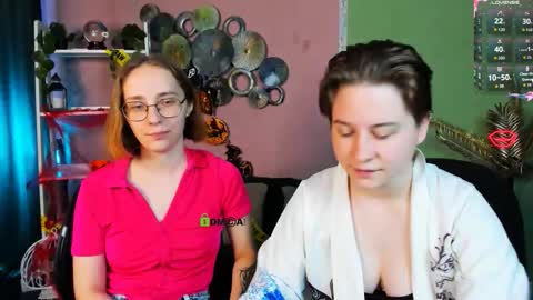 Snapshot of evalora_vei chatting on October 20, 2025, 5:52 am evalora online show from October 20, 2025, 5:52 am
