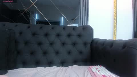 Eva online show from October 29, 2025, 2:19 pm