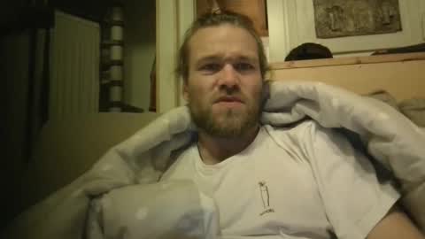 Snapshot of evalsmac chatting on March 2, 2026, 8:15 pm Han online show from March 2, 2026, 8:15 pm