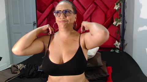 Eva Mills online show from December 30, 2024, 9:08 pm