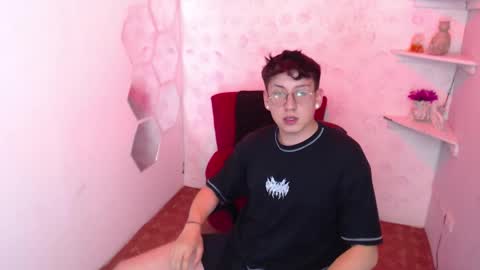 Snapshot of evan_connell chatting on March 20, 2026, 12:32 pm Evan online show from March 20, 2026, 12:32 pm