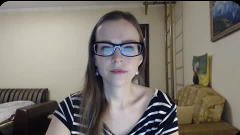 Snapshot of evangeline06 chatting on December 20, 2024, 9:32 am YourMistress online show from December 20, 2024, 9:32 am