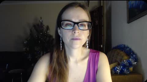 Snapshot of evangeline06 chatting on January 3, 2025, 9:25 am YourMistress online show from January 3, 2025, 9:25 am