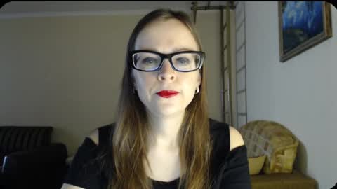Snapshot of evangeline06 chatting on February 13, 2025, 8:17 am YourMistress online show from February 13, 2025, 8:17 am