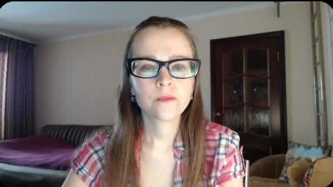 Snapshot of evangeline06 chatting on March 10, 2025, 8:15 am YourMistress online show from March 10, 2025, 8:15 am