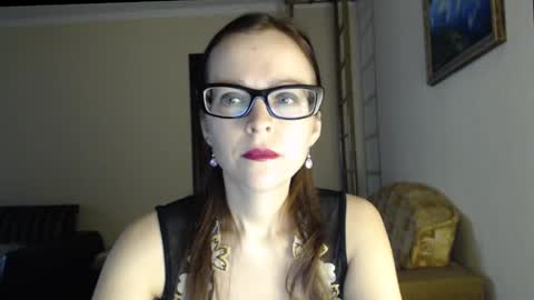 Snapshot of evangeline06 chatting on November 20, 2025, 8:58 am YourMistress online show from November 20, 2025, 8:58 am