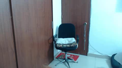 EvangelinehotsexynaturalsexydancesexyeyessexyfeetI love getting your wild side online show from December 4, 2024, 9:46 pm