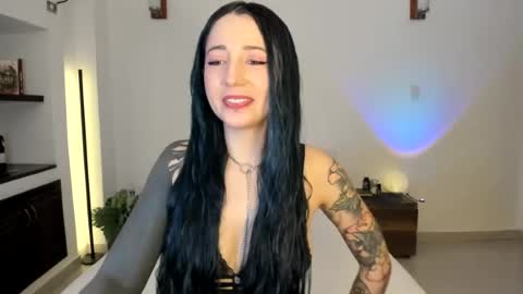Snapshot of evangelinelovee chatting on July 17, 2026, 6:35 pm Evangeline online show from July 17, 2026, 6:35 pm
