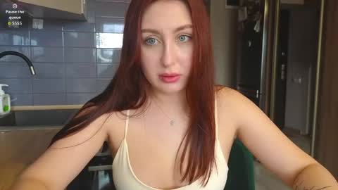 EvangelinFox online show from April 10, 2026, 10:53 am