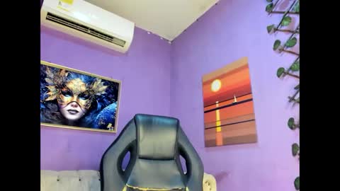 evangely15_ online show from November 7, 2025, 11:43 am