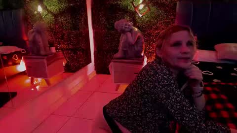 Snapshot of evangelyne_rose chatting on February 21, 2026, 7:37 pm Evangelyne online show from February 21, 2026, 7:37 pm