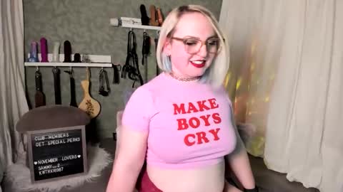 Evan Harlowe online show from December 15, 2025, 11:31 pm