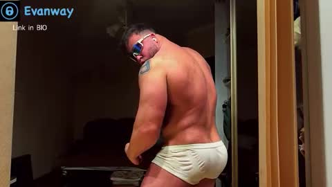 Snapshot of evanhoti chatting on February 24, 2026, 3:26 am EvanHOTi online show from February 24, 2026, 3:26 am