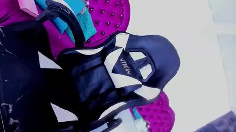 evanllelyne online show from March 10, 2026, 2:22 pm