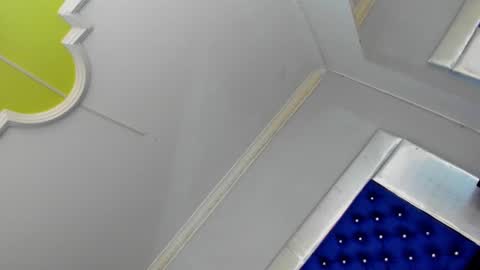 evanllelyne online show from April 16, 2026, 11:55 am