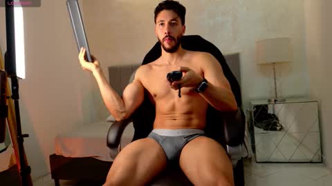 E V A N S online show from March 28, 2026, 12:32 am