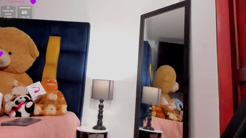 Snapshot of evansstorm01 chatting on October 31, 2025, 4:02 am online show from October 31, 2025, 4:02 am