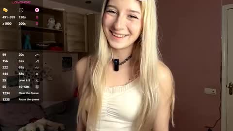 Eva online show from December 2, 2025, 8:19 am