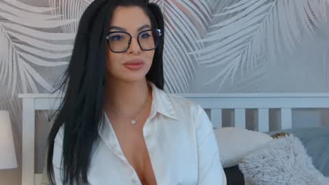 Snapshot of evareyss chatting on January 6, 2025, 7:56 pm evareyss online show from January 6, 2025, 7:56 pm