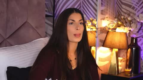 EvaRhea online show from November 28, 2025, 3:53 am