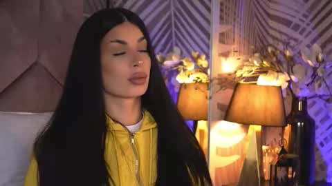 EvaRhea online show from February 2, 2026, 4:00 am