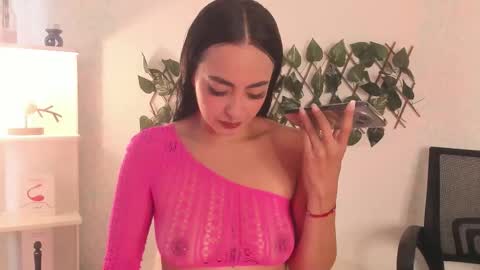 Snapshot of evaritz__ chatting on January 13, 2026, 1:49 pm EVARITZ online show from January 13, 2026, 1:49 pm