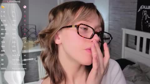 Eva online show from February 27, 2026, 7:14 pm