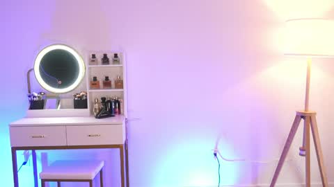 EVA SAVAGEIm recovering from surgery. Ill see you in a couple of weeks. online show from April 10, 2026, 5:50 pm