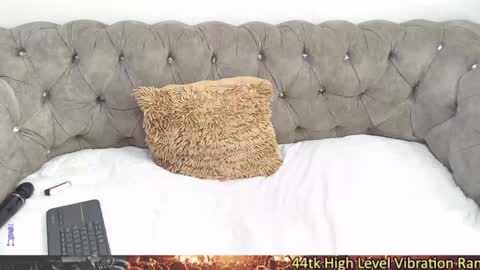 Eva online show from February 7, 2025, 5:41 am