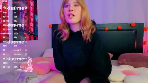 Snapshot of evastevs chatting on November 12, 2025, 9:14 pm Eva online show from November 12, 2025, 9:14 pm