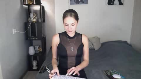 Snapshot of evatequila chatting on September 17, 2025, 4:36 am Eva online show from September 17, 2025, 4:36 am