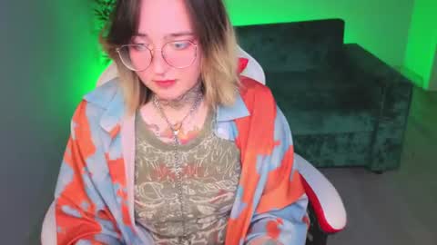 EvaTheWitcher online show from July 16, 2026, 2:06 am
