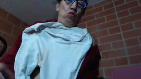 Snapshot of evatuya chatting on February 21, 2026, 3:35 pm eva55 online show from February 21, 2026, 3:35 pm
