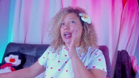 Eva Queen online show from November 28, 2025, 3:14 pm