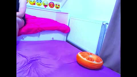 Snapshot of eveandmax chatting on February 15, 2026, 8:05 pm EVEANDMAX online show from February 15, 2026, 8:05 pm