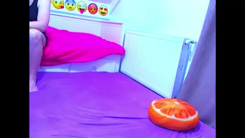 Snapshot of eveandmax chatting on February 22, 2026, 8:07 pm EVEANDMAX online show from February 22, 2026, 8:07 pm