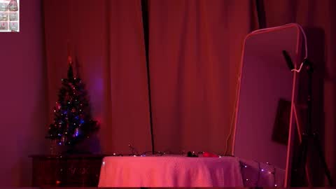 Snapshot of evechuuuus chatting on March 17, 2026, 5:16 pm Evechuuu online show from March 17, 2026, 5:16 pm