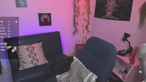 Eve Jane  online show from October 10, 2025, 4:50 pm