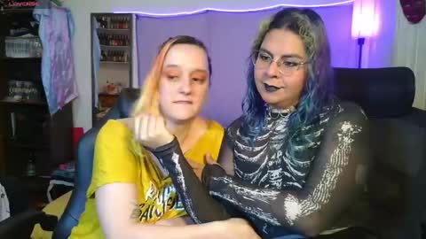 Snapshot of evelan123 chatting on April 20, 2026, 7:37 pm Chulal online show from April 20, 2026, 7:37 pm