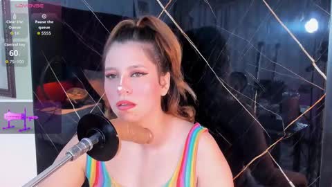 Snapshot of evelin_belen chatting on September 18, 2025, 12:18 pm EVELIN online show from September 18, 2025, 12:18 pm