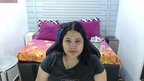Snapshot of evelin_zaens chatting on February 8, 2025, 3:52 am evelin zaens online show from February 8, 2025, 3:52 am