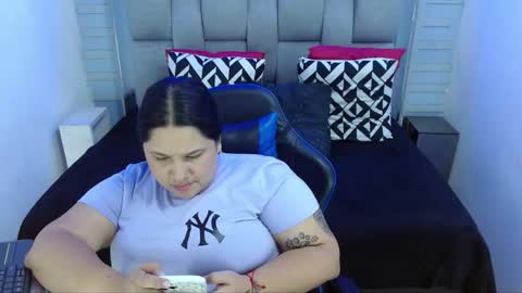 Snapshot of evelin_zaens chatting on September 16, 2025, 6:03 am evelin zaens online show from September 16, 2025, 6:03 am
