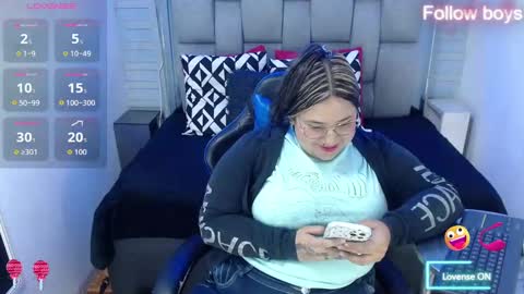 Snapshot of evelin_zaens chatting on October 2, 2025, 5:03 am evelin zaens online show from October 2, 2025, 5:03 am