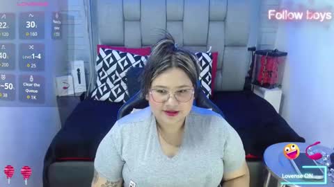 Snapshot of evelin_zaens chatting on October 18, 2025, 5:21 am evelin zaens online show from October 18, 2025, 5:21 am