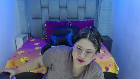 Snapshot of evelin_zaens chatting on October 23, 2025, 4:34 am evelin zaens online show from October 23, 2025, 4:34 am
