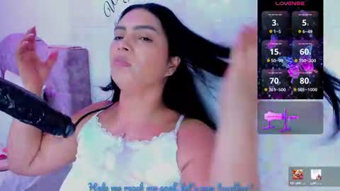 Snapshot of evelinn_belen chatting on June 18, 2026, 5:39 pm Evelinn belen online show from June 18, 2026, 5:39 pm