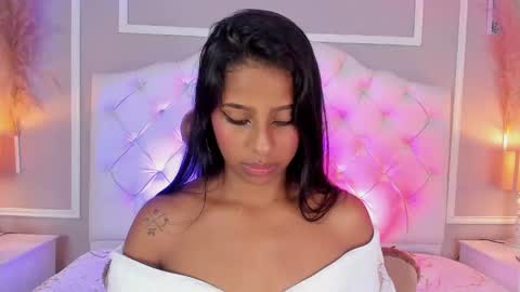 Snapshot of evelyn__ebony chatting on December 12, 2024, 3:21 am evelyn ebony online show from December 12, 2024, 3:21 am