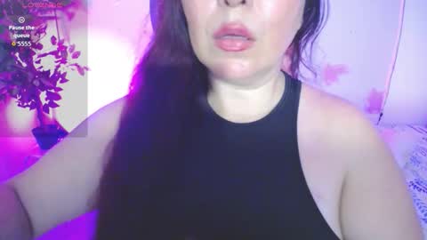 Juliana online show from October 1, 2025, 6:14 pm