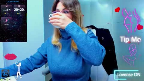 evelyne_rose online show from October 11, 2025, 4:44 am